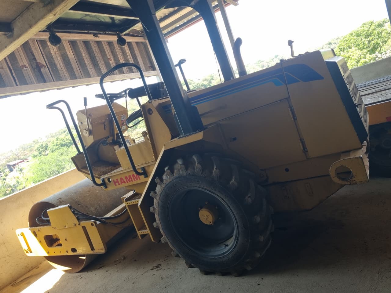 Compactadora en obra