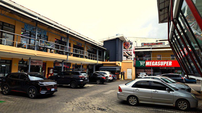 Estacionamiento Plaza Coral